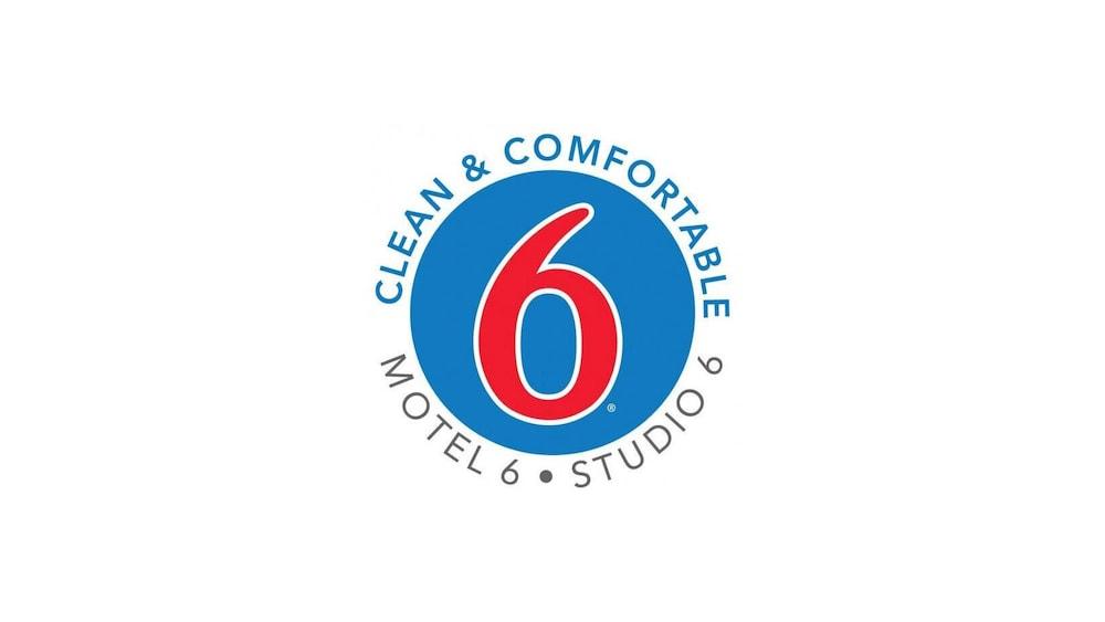 Motel 6 Нью-Брансуик Экстерьер фото